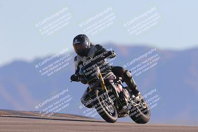 media/Nov-06-2023-Moto Forza (Mon) [[ce023d0744]]/3-Intermediate Group/Session 5 (Turn 9)/